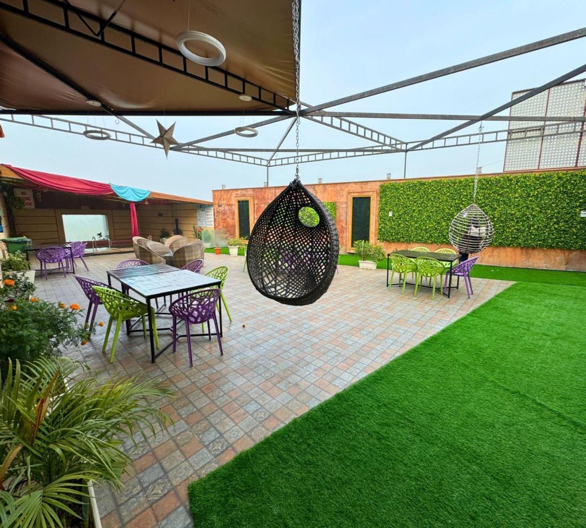 Hotel Runway Inn Pura Raghunath Bagian luar foto